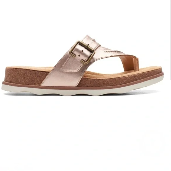 Clarks Brynn Madi Sandal in Leather Rose Gold Size 6.5W NWT - Picture 2 of 8